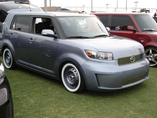 09 scion xb