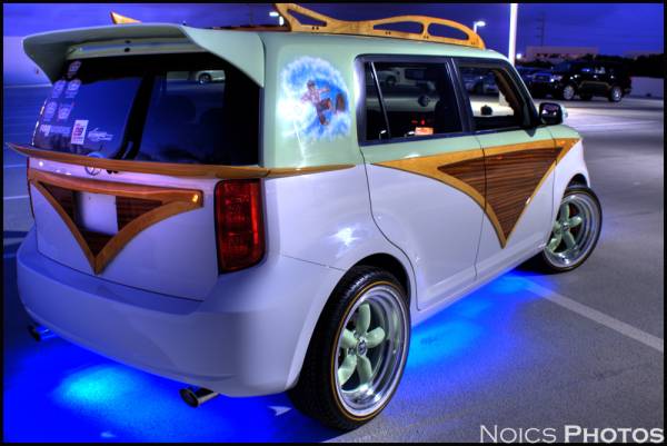 Real Wood Panels Maple and Mahogony. Shaved doors. 