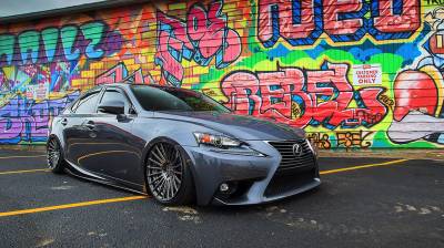 JDM - LEXUS  - IS 300 AWD 2016-2018